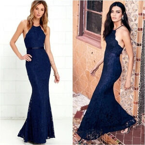 Moving Sale! 💘 Lulu's Zenith Dress Lace Maxi Halter Scallop Navy